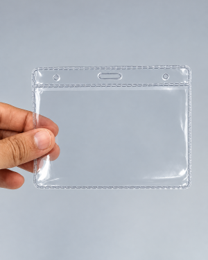 Porta Crachá Horizontal Transparente PVC Cristal 100x68mm sem Presilha  Embalagem com 50 unidades - (REF 145)